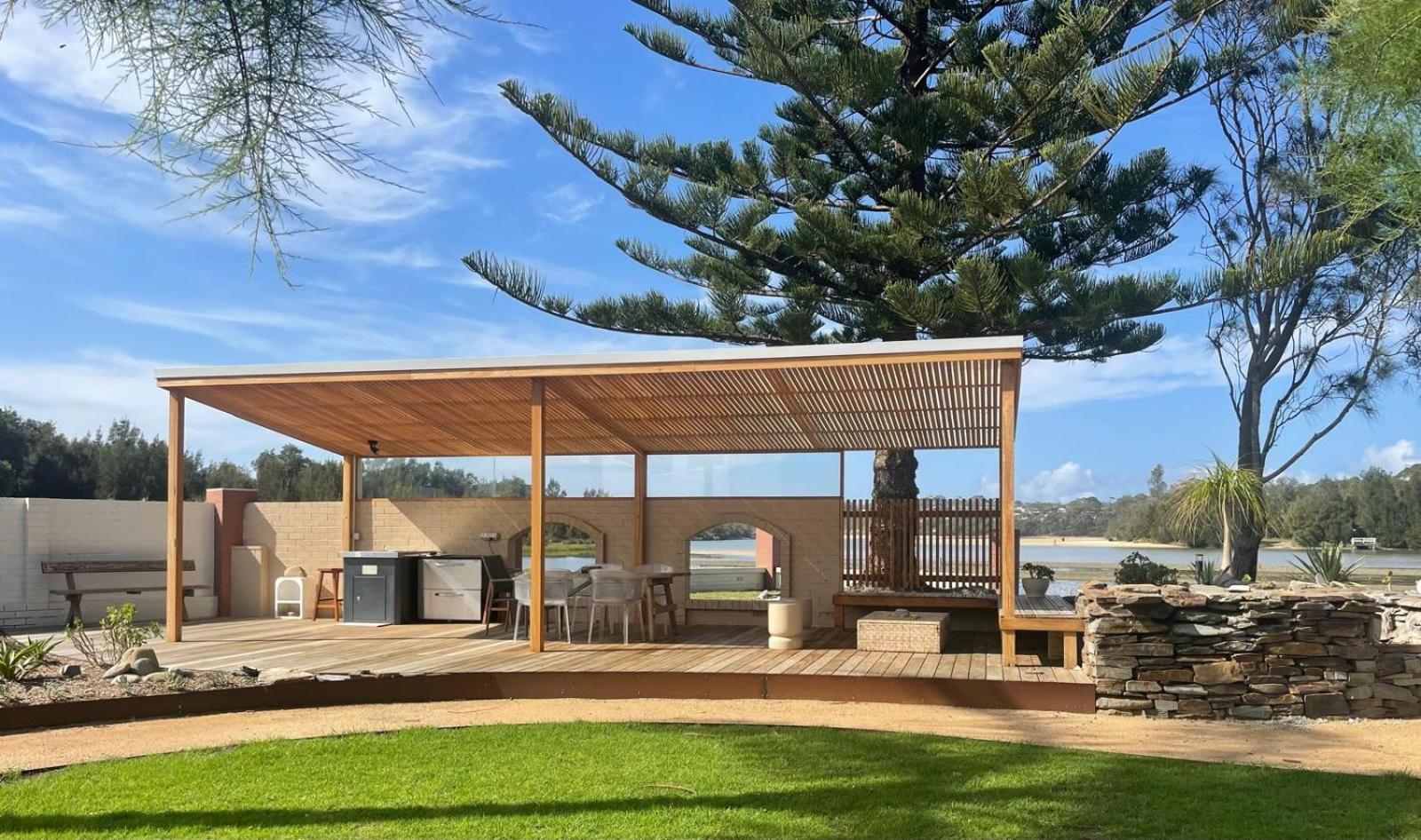 Archy'S On The Lake Burrill Lake エクステリア 写真